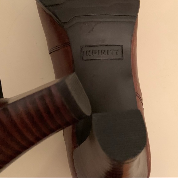 Infinity NWOT square toe brown leather size 9M shoes - Picture 7 of 7